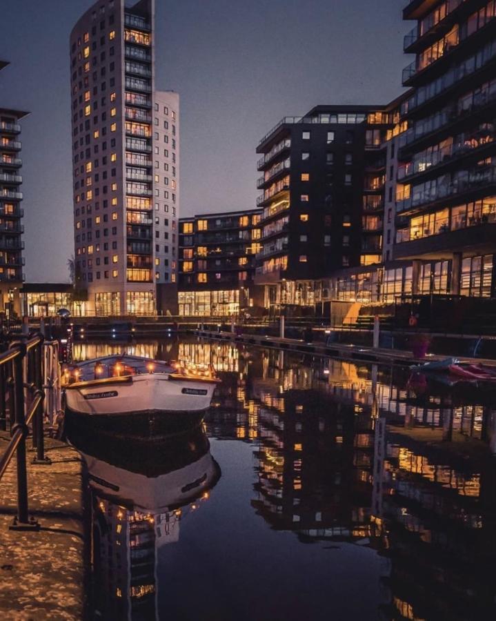 Deluxe River Canal View & Free Secure Parking! Leeds (West Yorkshire) Exterior foto